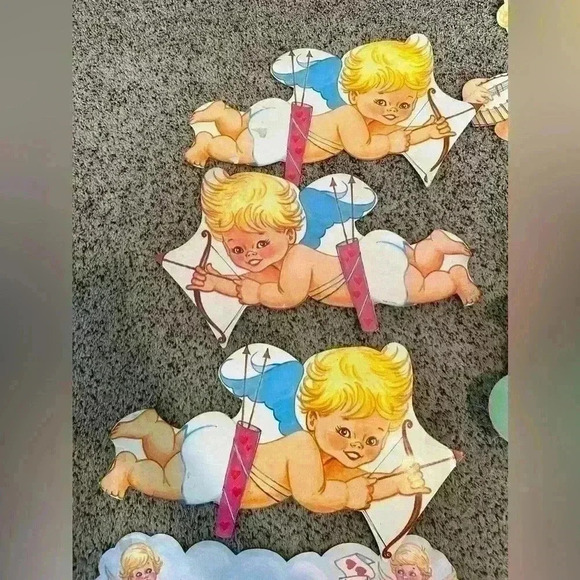 Vintage Die Cut Cardboard Valentines Wall Decorations Two Sided - Lot Of 14 - Picture 5 of 7